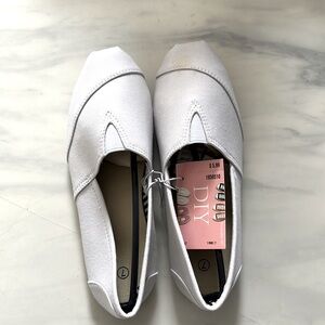 DIY canvas shoes, multiple sizes